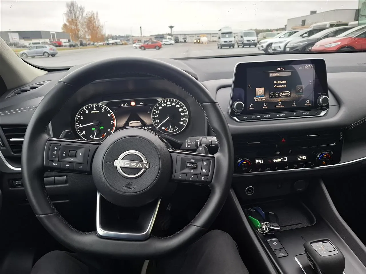 Nissan Qashqai RVZ-455 carousel image
