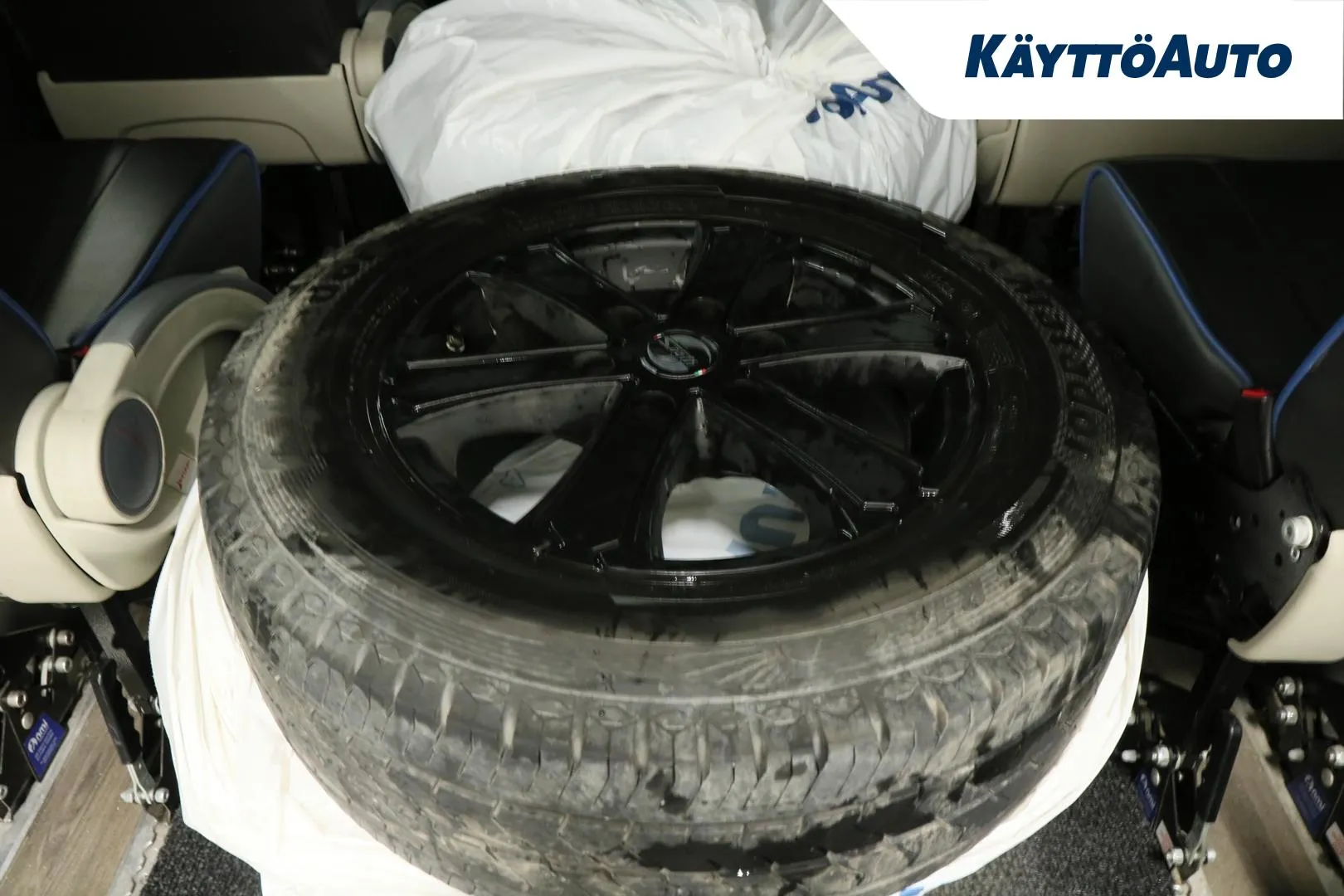 MERCEDES-BENZ Sprinter GOA-830 carousel image