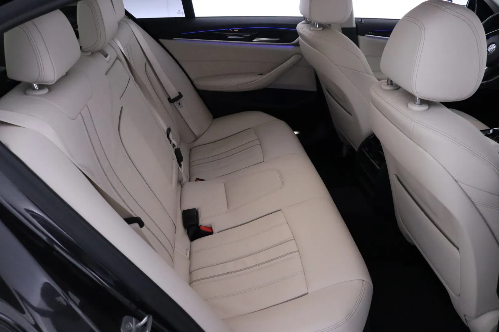 BMW 530 ETS-531 carousel image