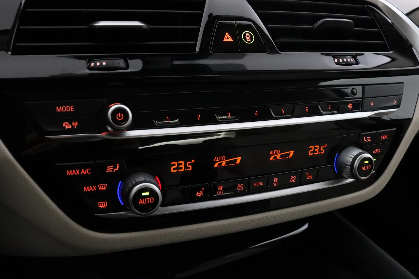 BMW 530 ETS-531 carousel image