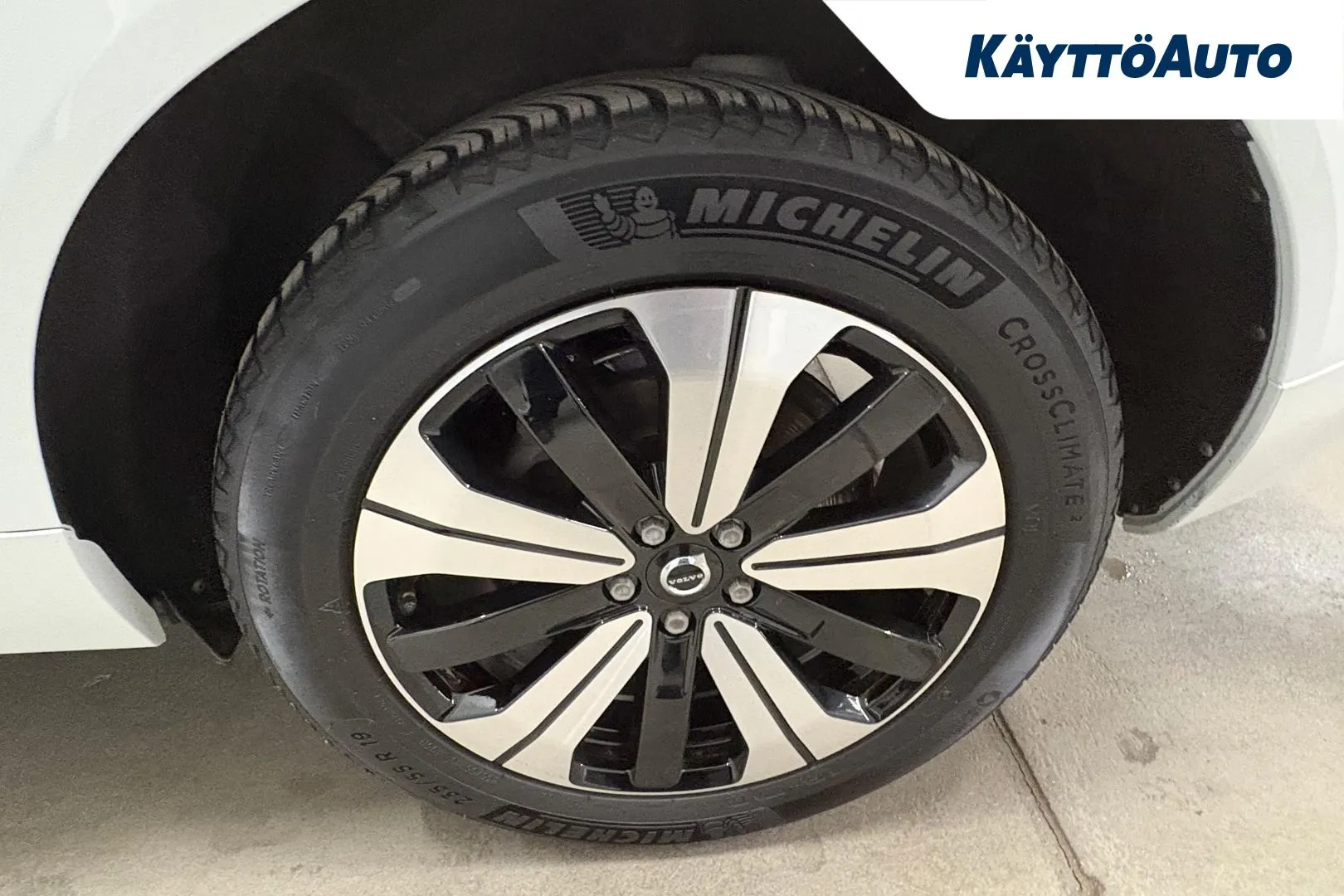 VOLVO XC60 KVL-953 carousel image