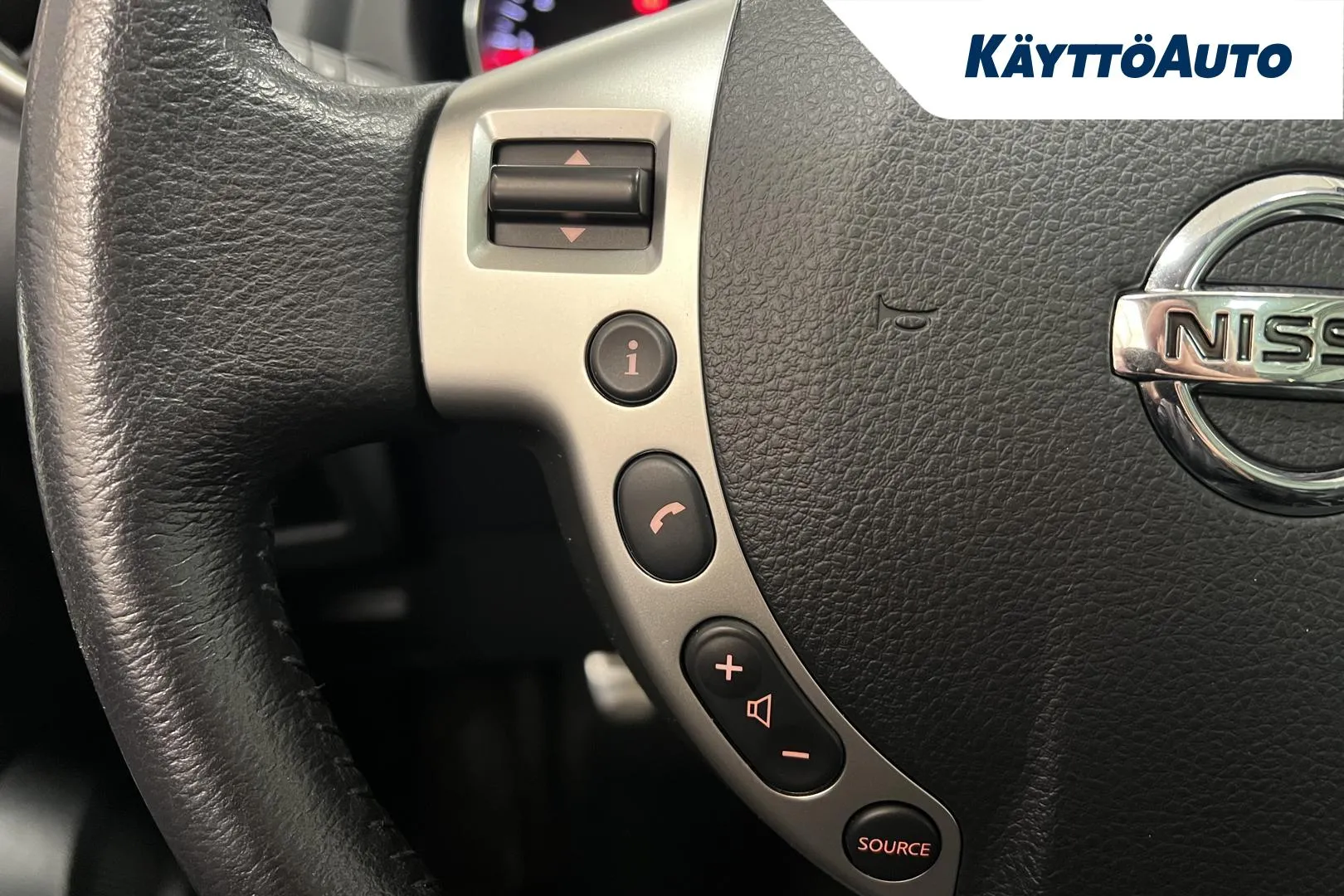 NISSAN Qashqai FKM-339 carousel image