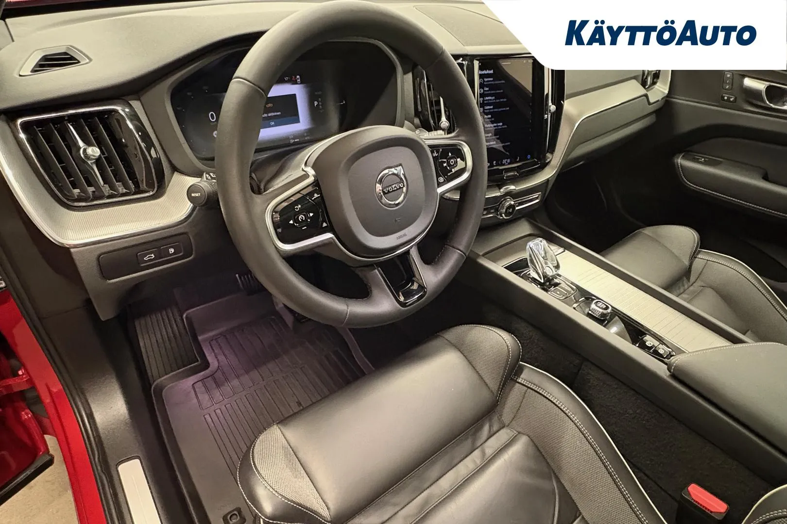 VOLVO XC60 LRP-789 carousel image