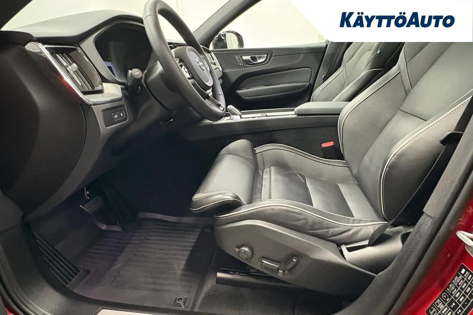 VOLVO XC60 LRP-789 carousel image