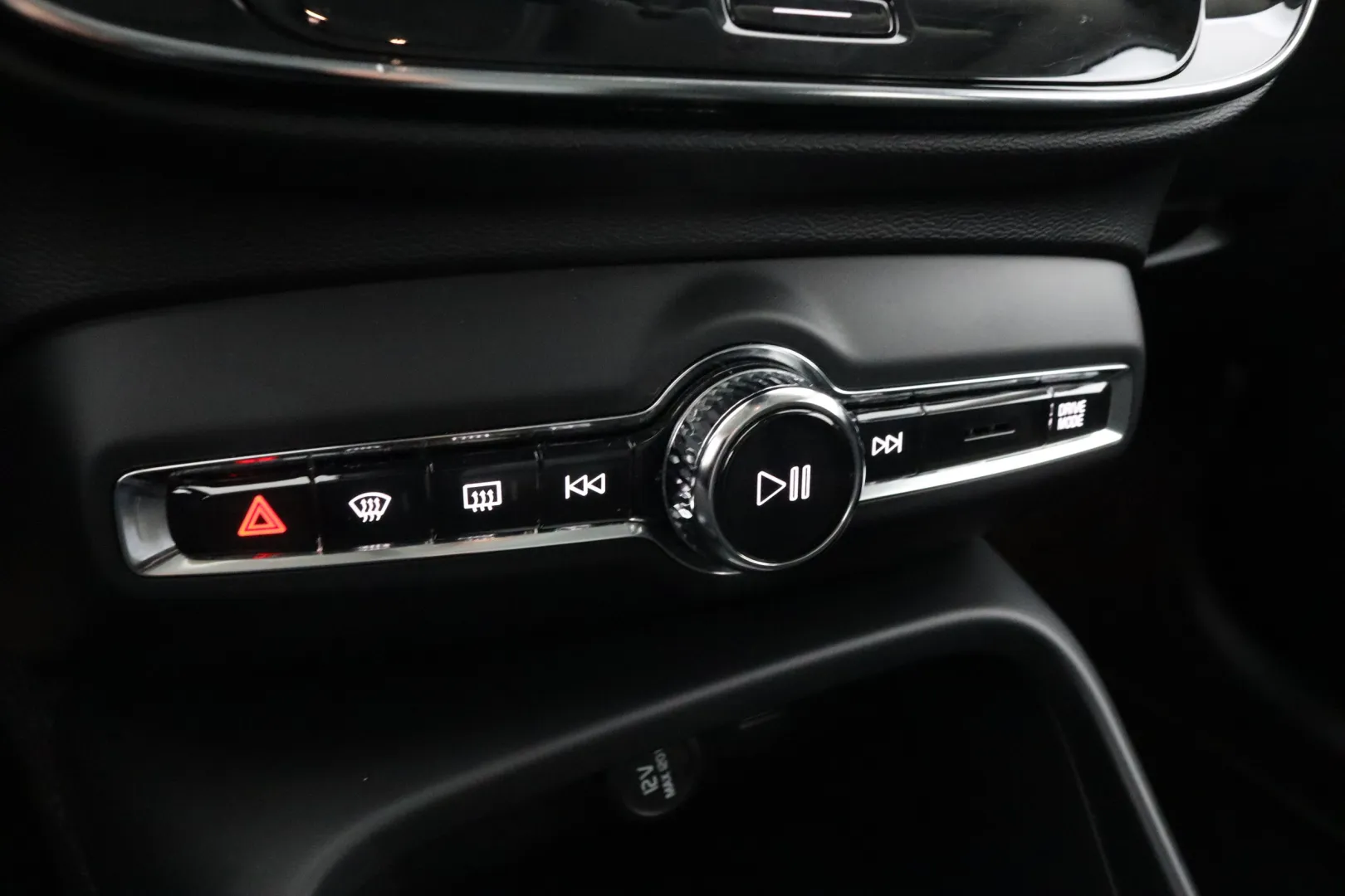 VOLVO XC40 ESE-960 carousel image