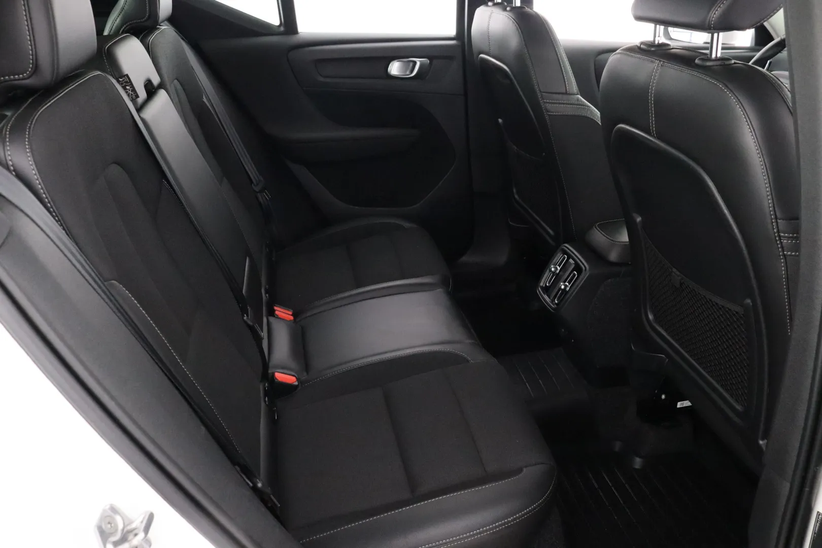 VOLVO XC40 ESE-960 carousel image