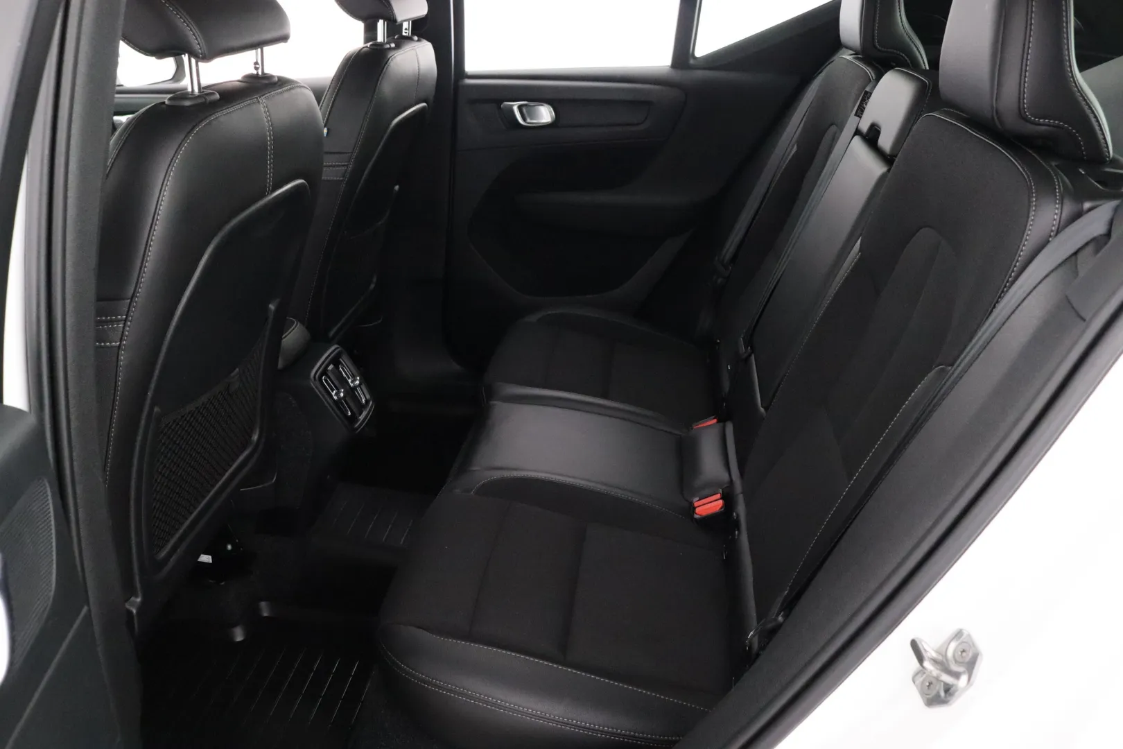 VOLVO XC40 ESE-960 carousel image