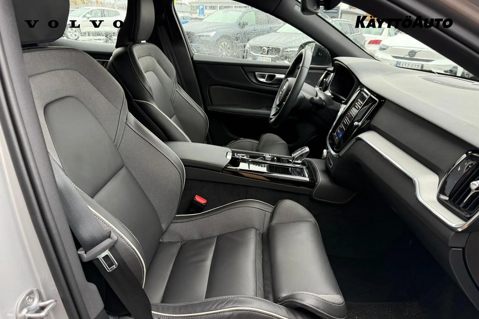 Volvo S60 RVZ-182 carousel image