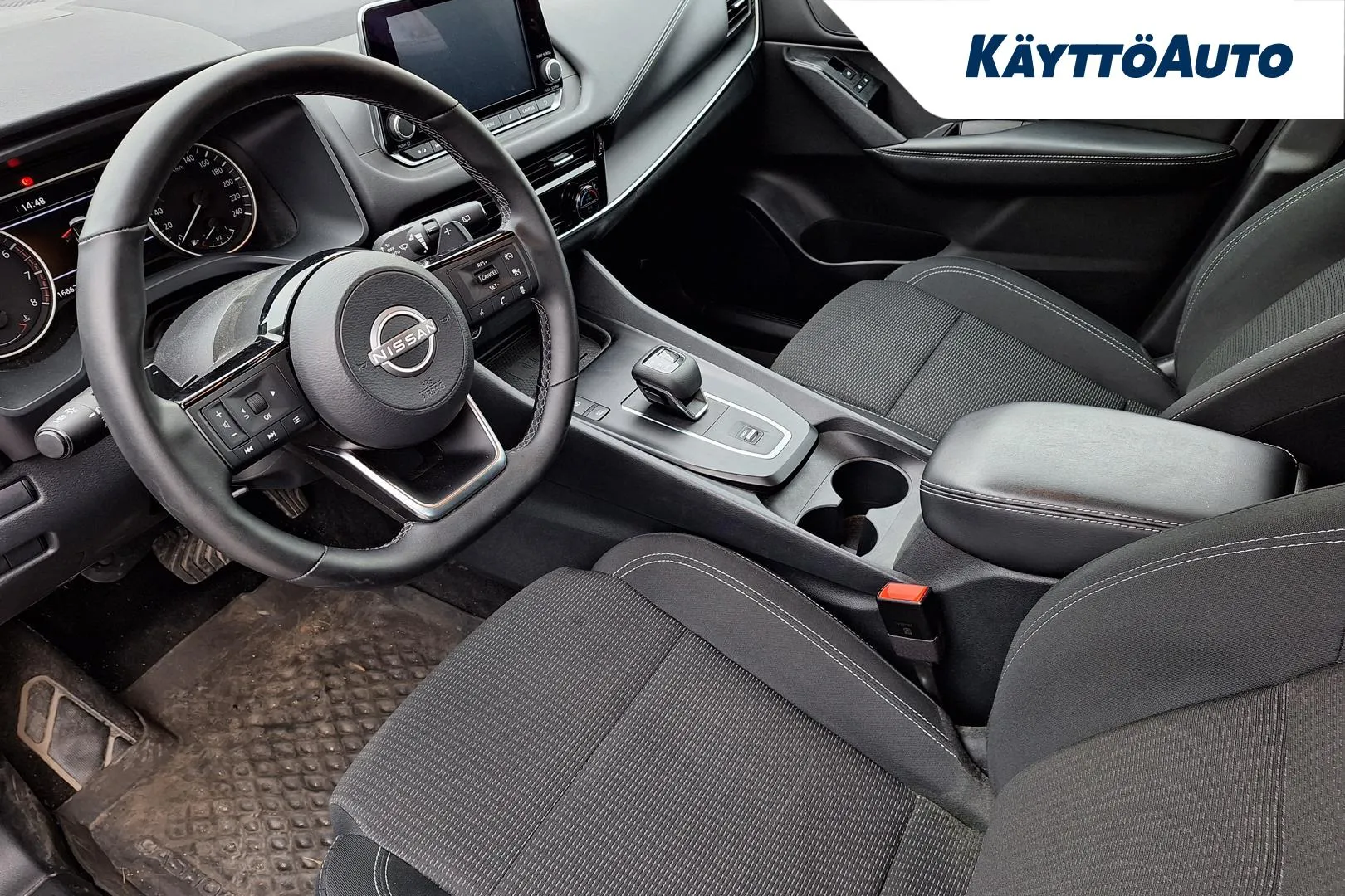 NISSAN Qashqai GPV-893 carousel image