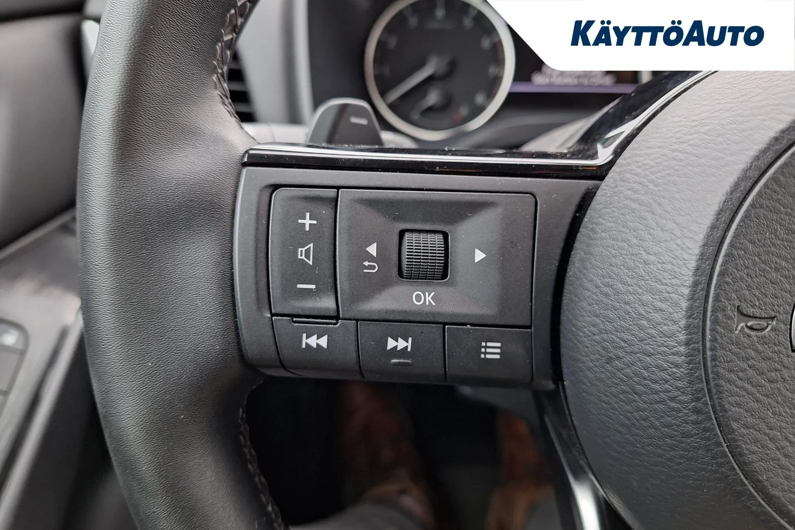 NISSAN Qashqai GPV-893 carousel image