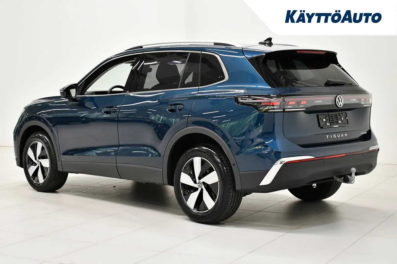 Volkswagen Tiguan IST-430 carousel image