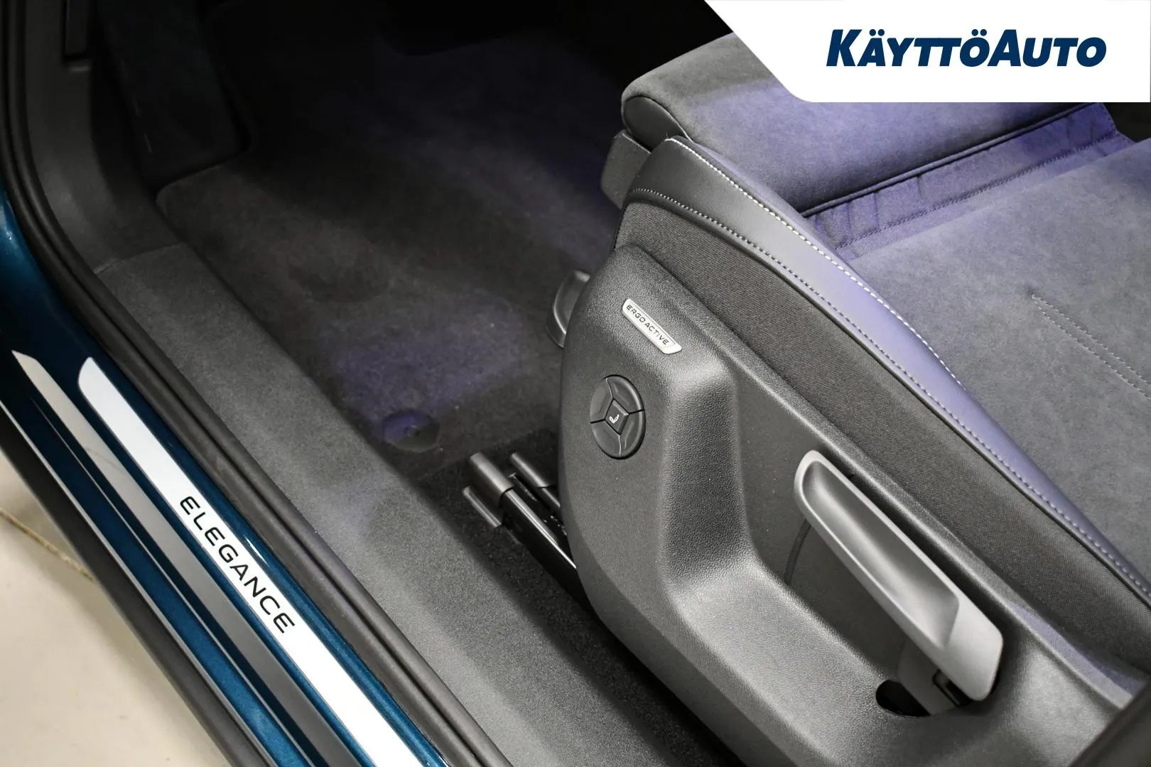 Volkswagen Tiguan IST-430 carousel image