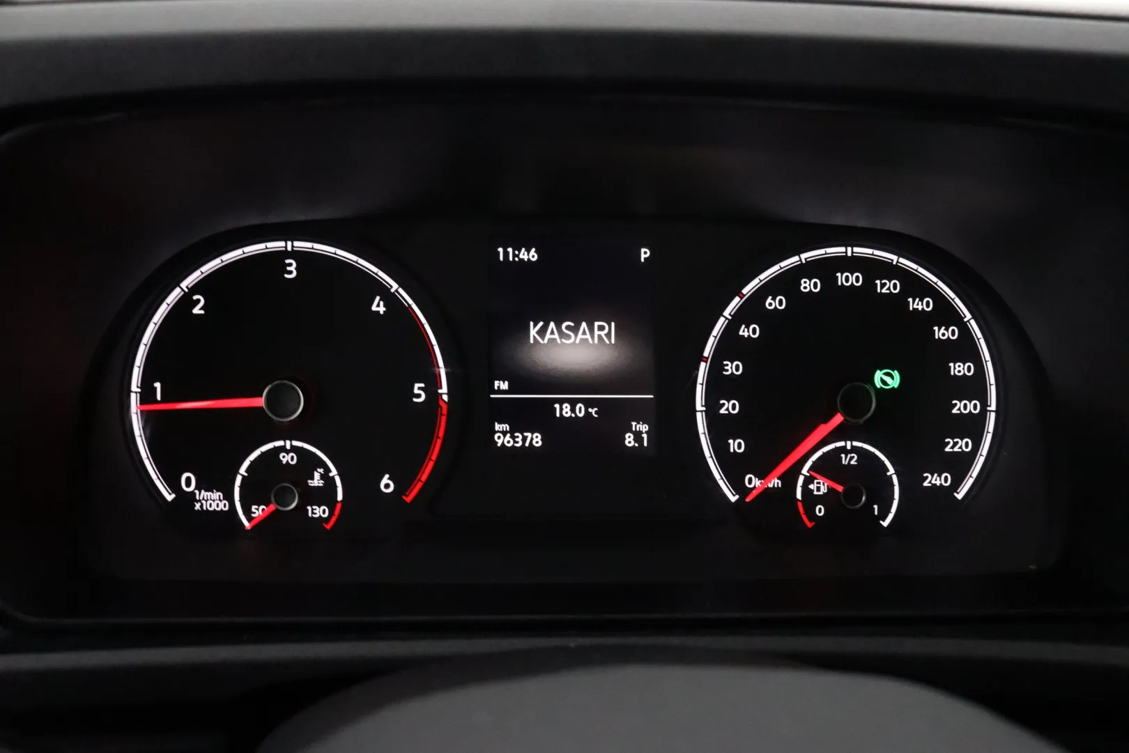 VOLKSWAGEN Caddy Maxi LRO-645 carousel image