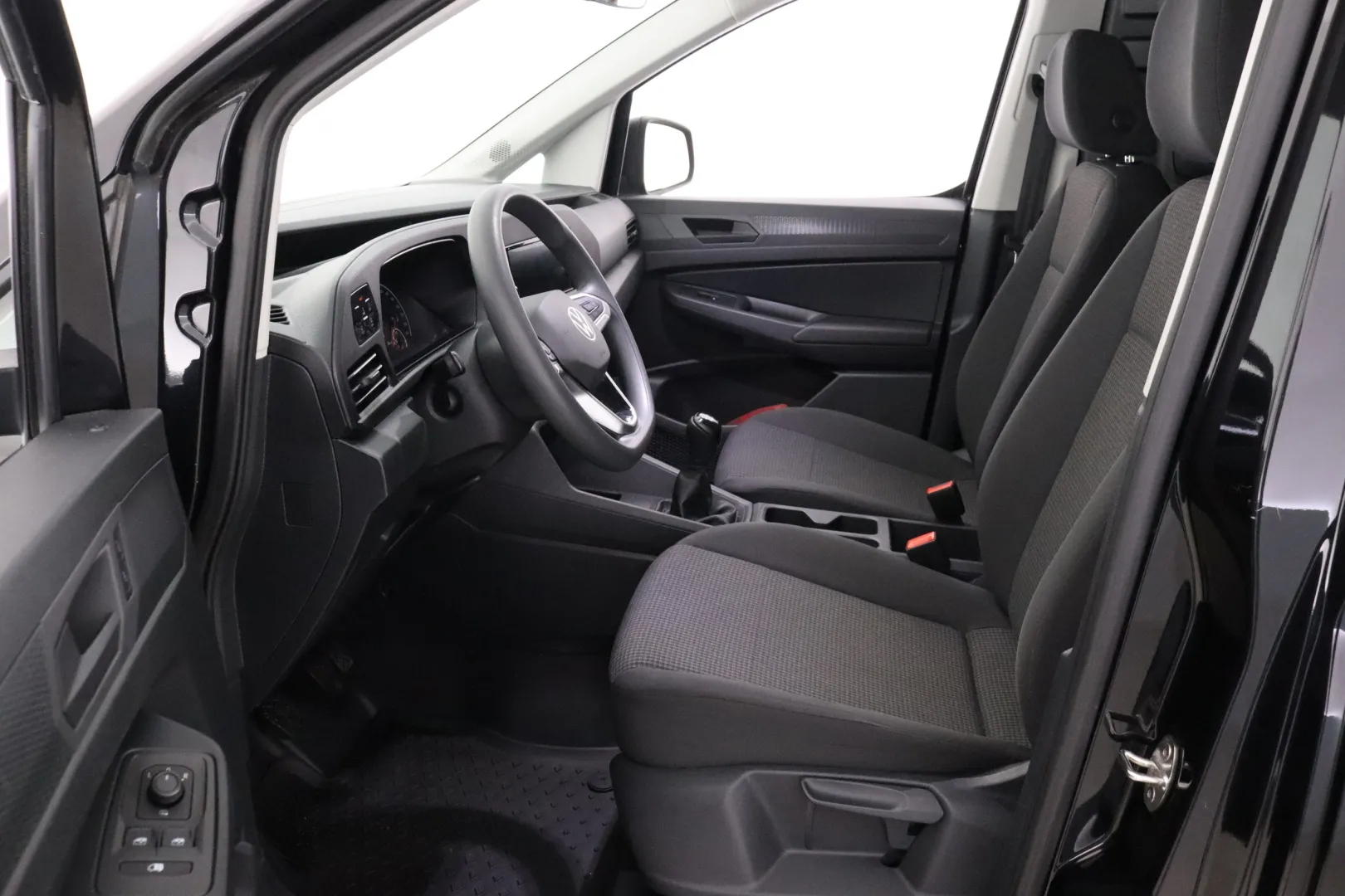 VOLKSWAGEN Caddy Maxi LRO-622 carousel image