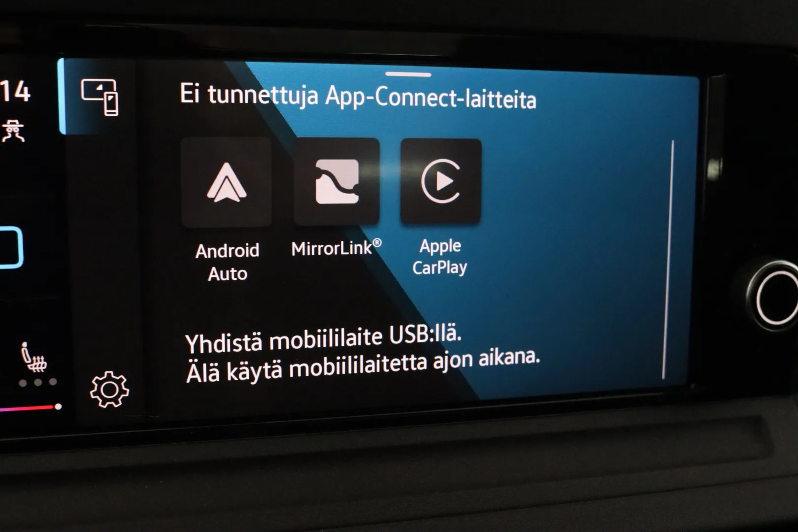 VOLKSWAGEN Caddy Maxi LRO-622 carousel image