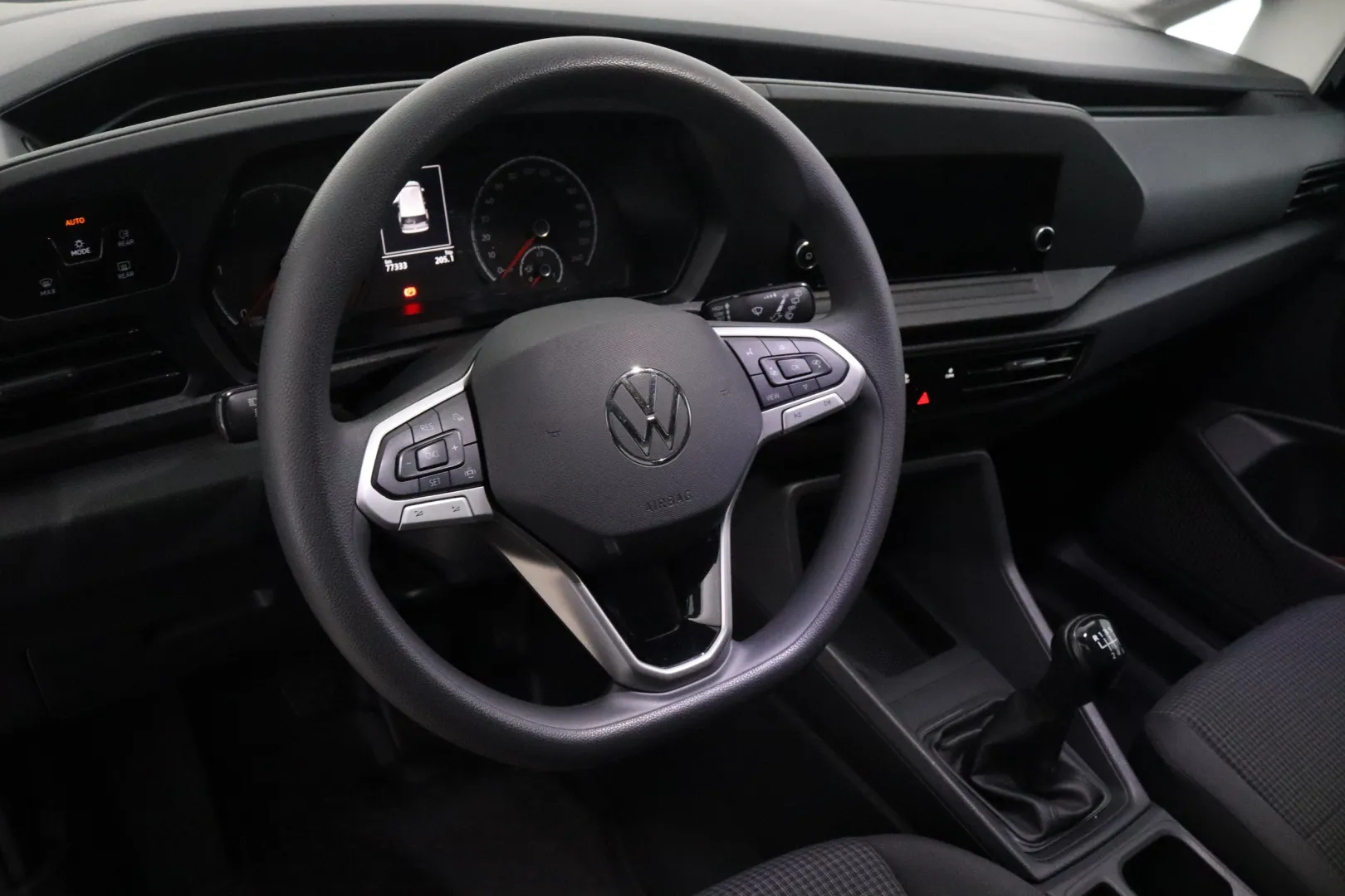 VOLKSWAGEN Caddy Maxi LRO-622 carousel image