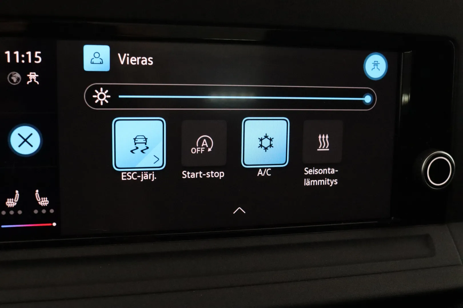 VOLKSWAGEN Caddy Maxi LRO-622 carousel image