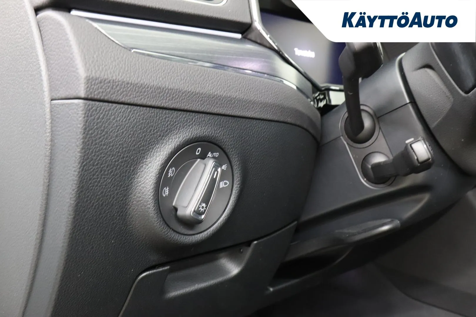 SKODA Superb ZOR-207 carousel image