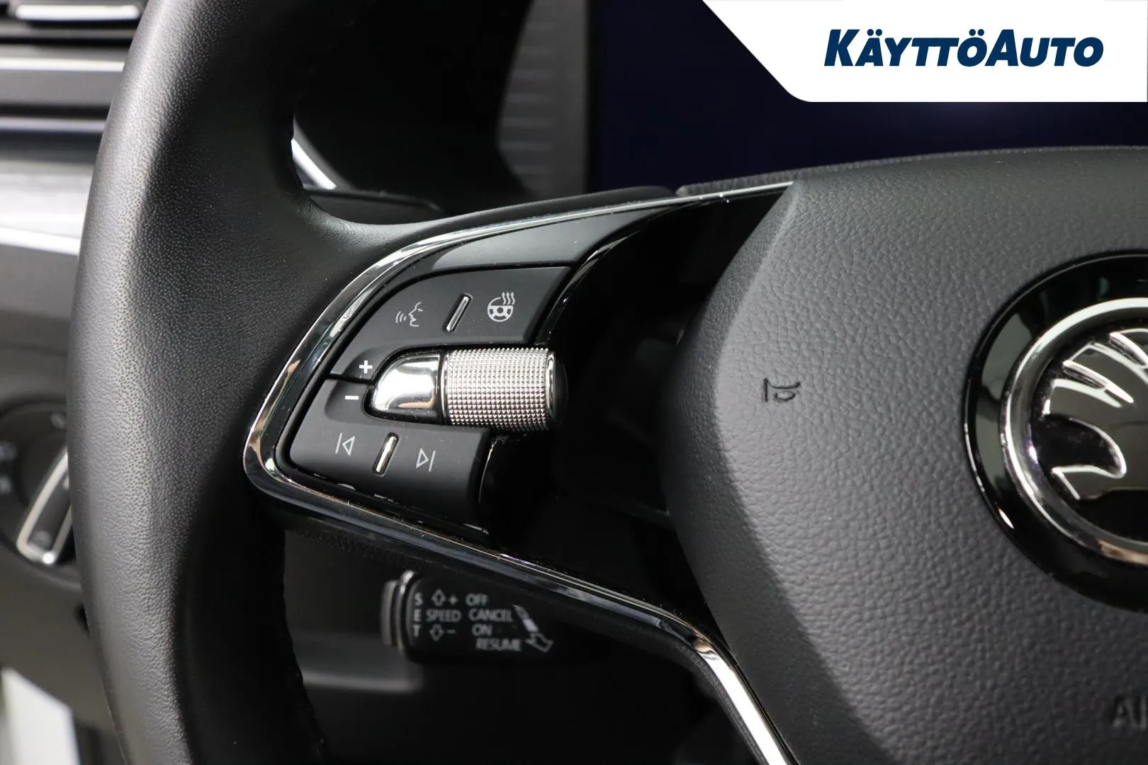 SKODA Superb ZOR-207 carousel image