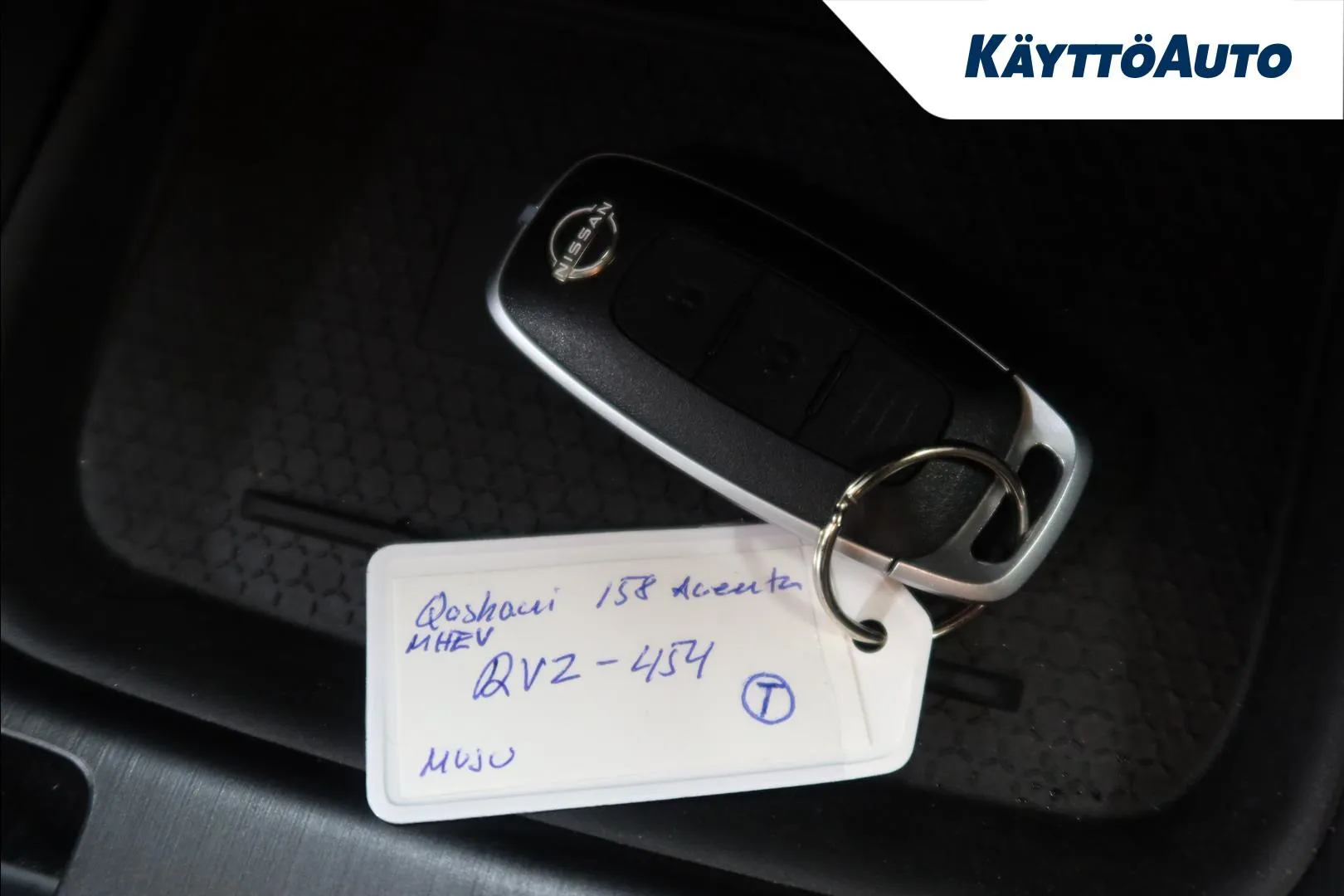 Nissan Qashqai RVZ-454 carousel image