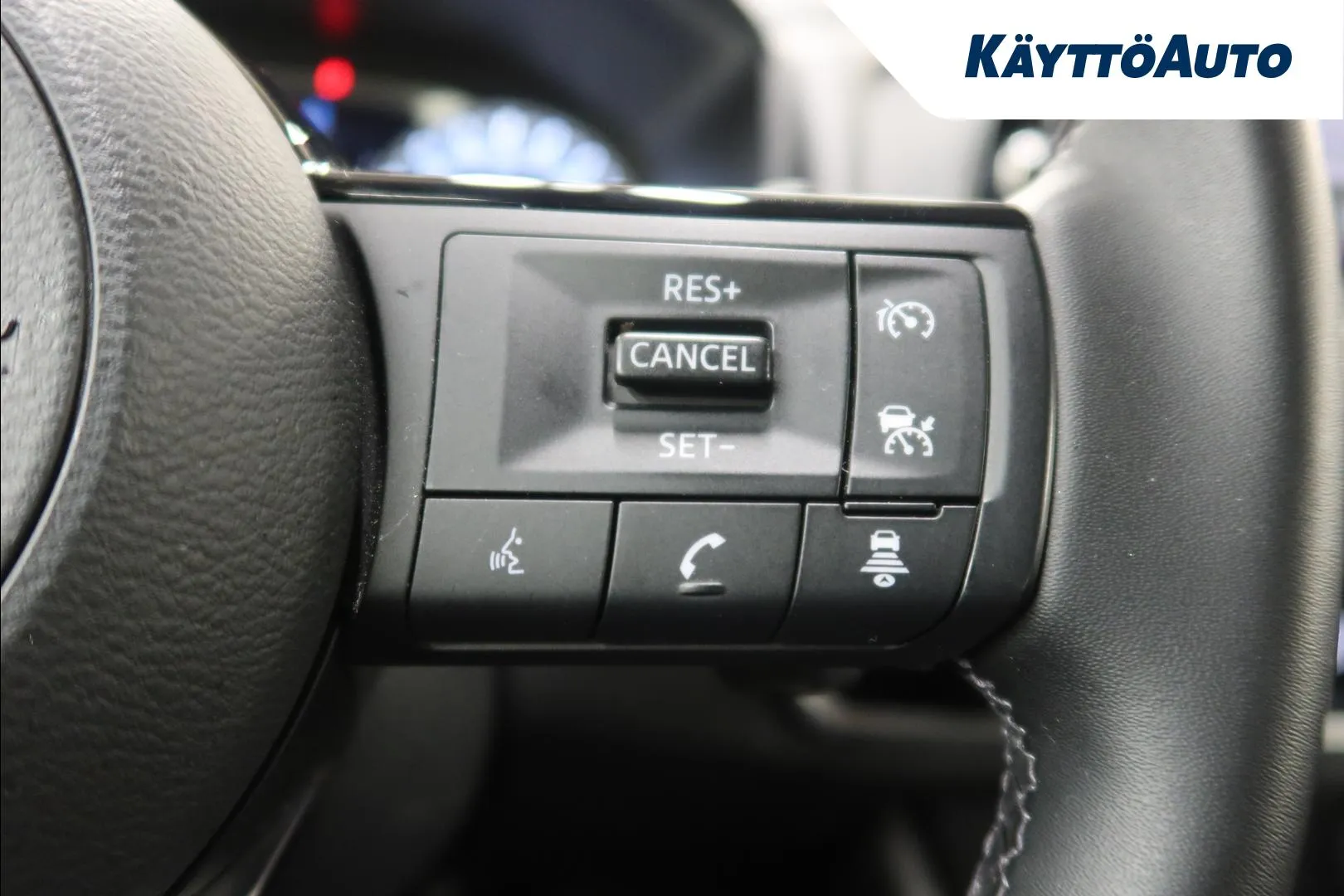 Nissan Qashqai RVZ-454 carousel image