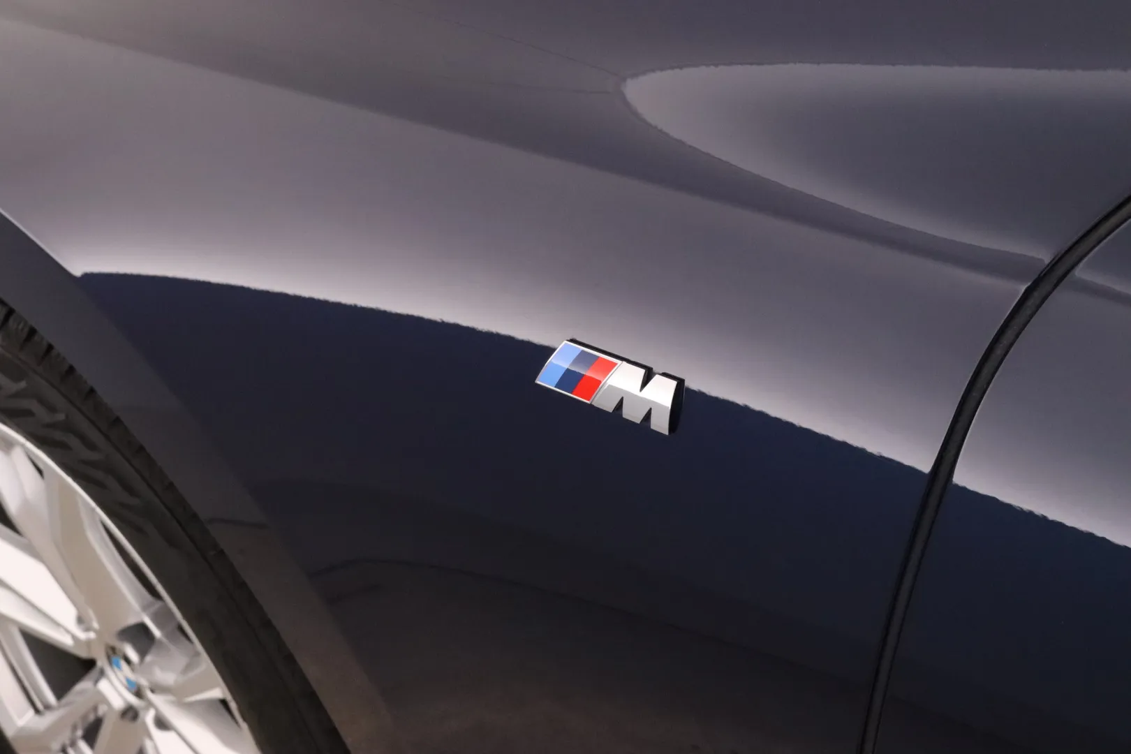 BMW i7 NNE-149 carousel image