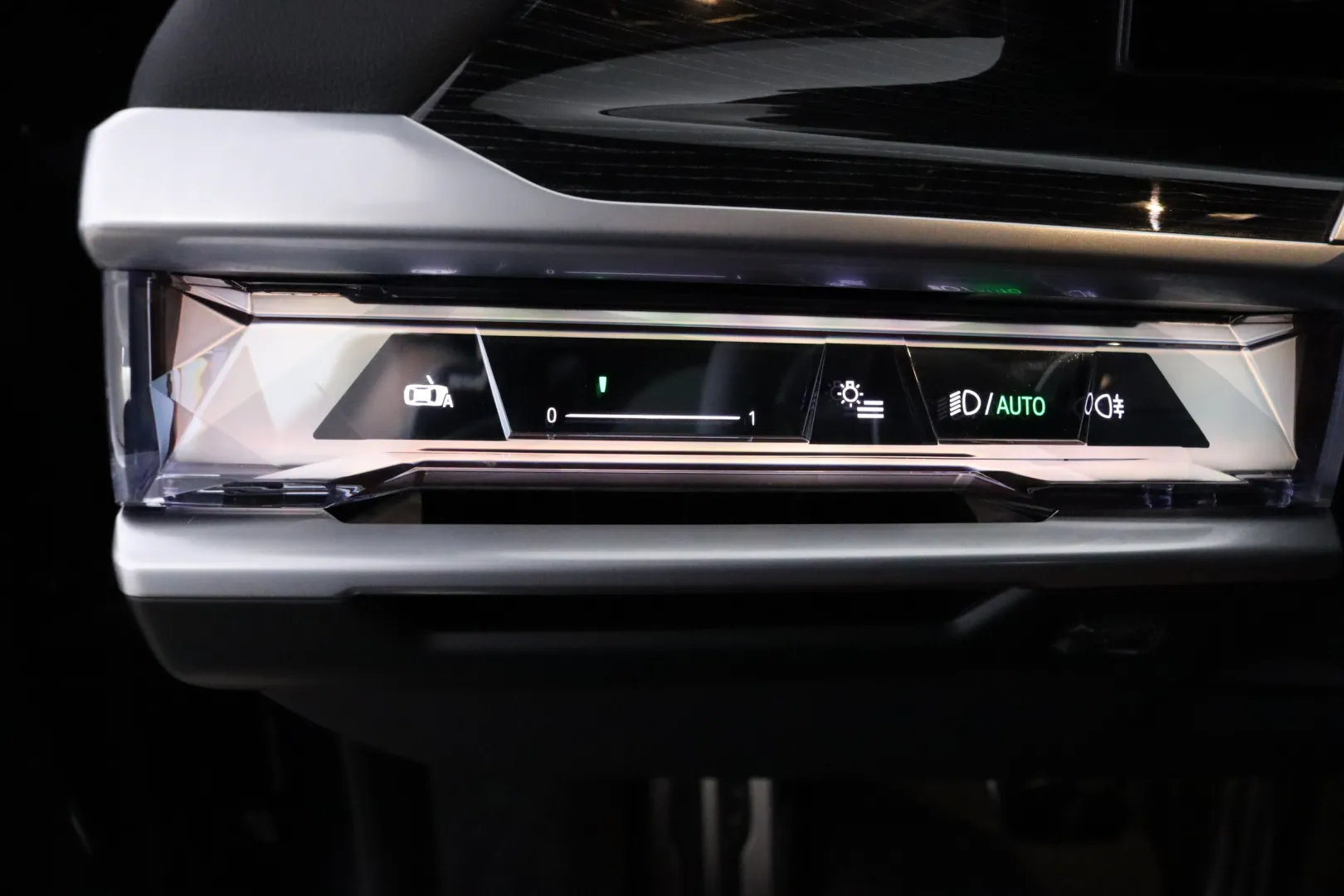 BMW i7 NNE-149 carousel image