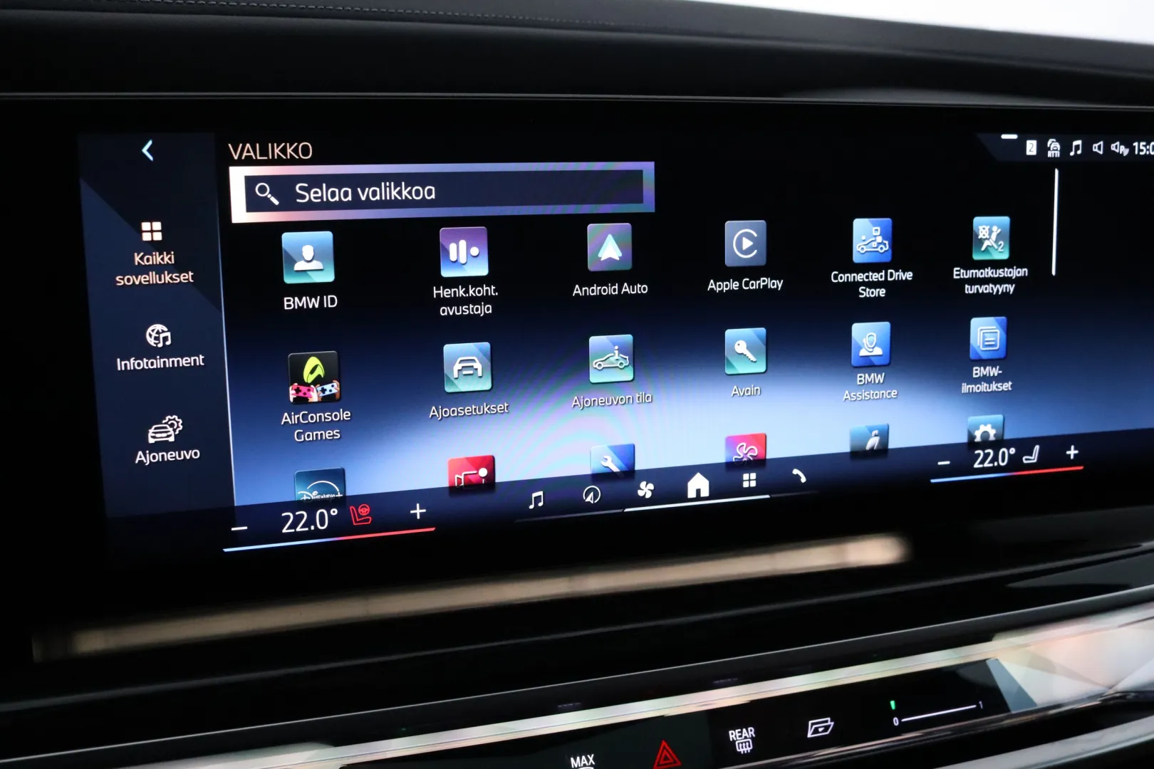 BMW i7 NNE-149 carousel image