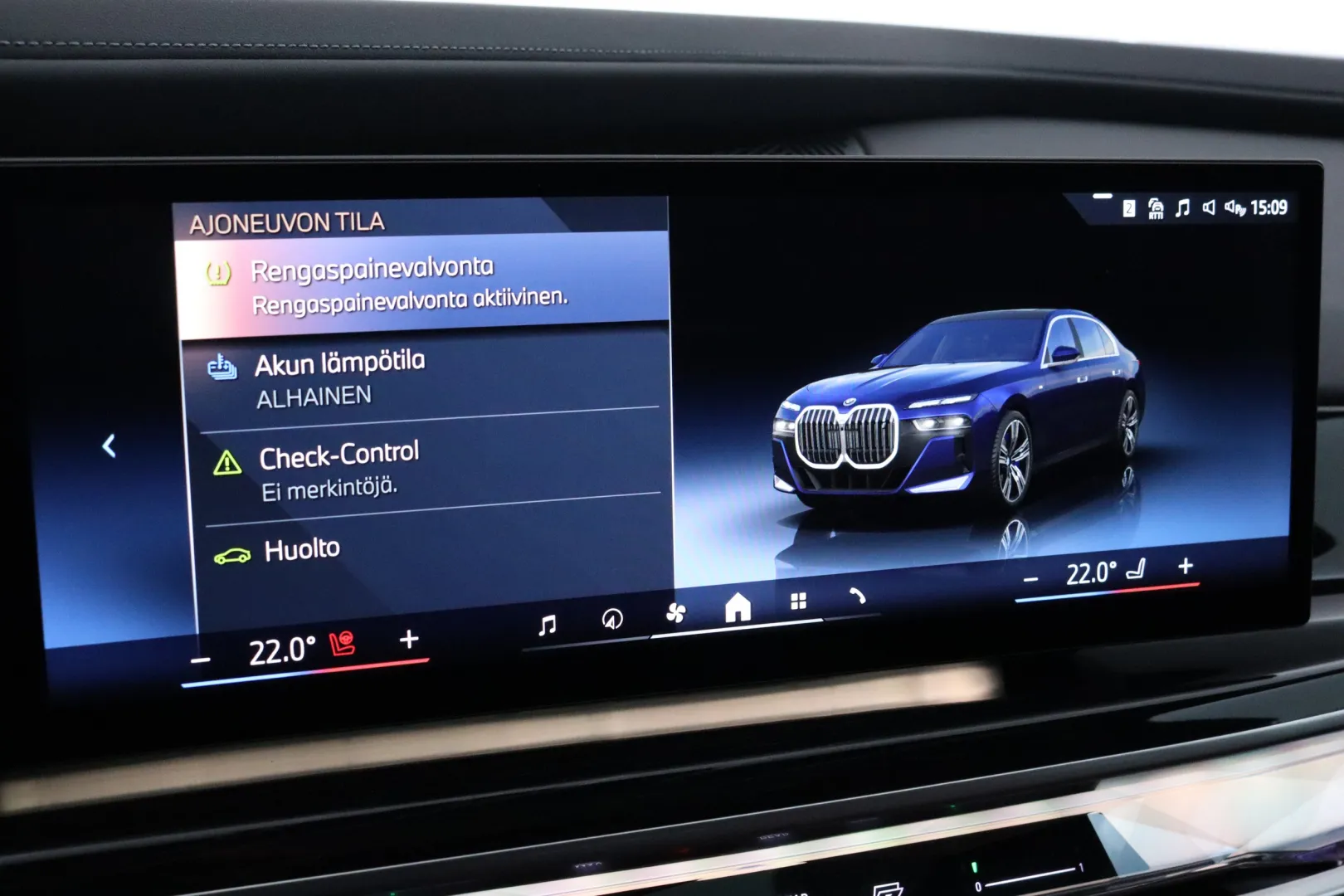 BMW i7 NNE-149 carousel image