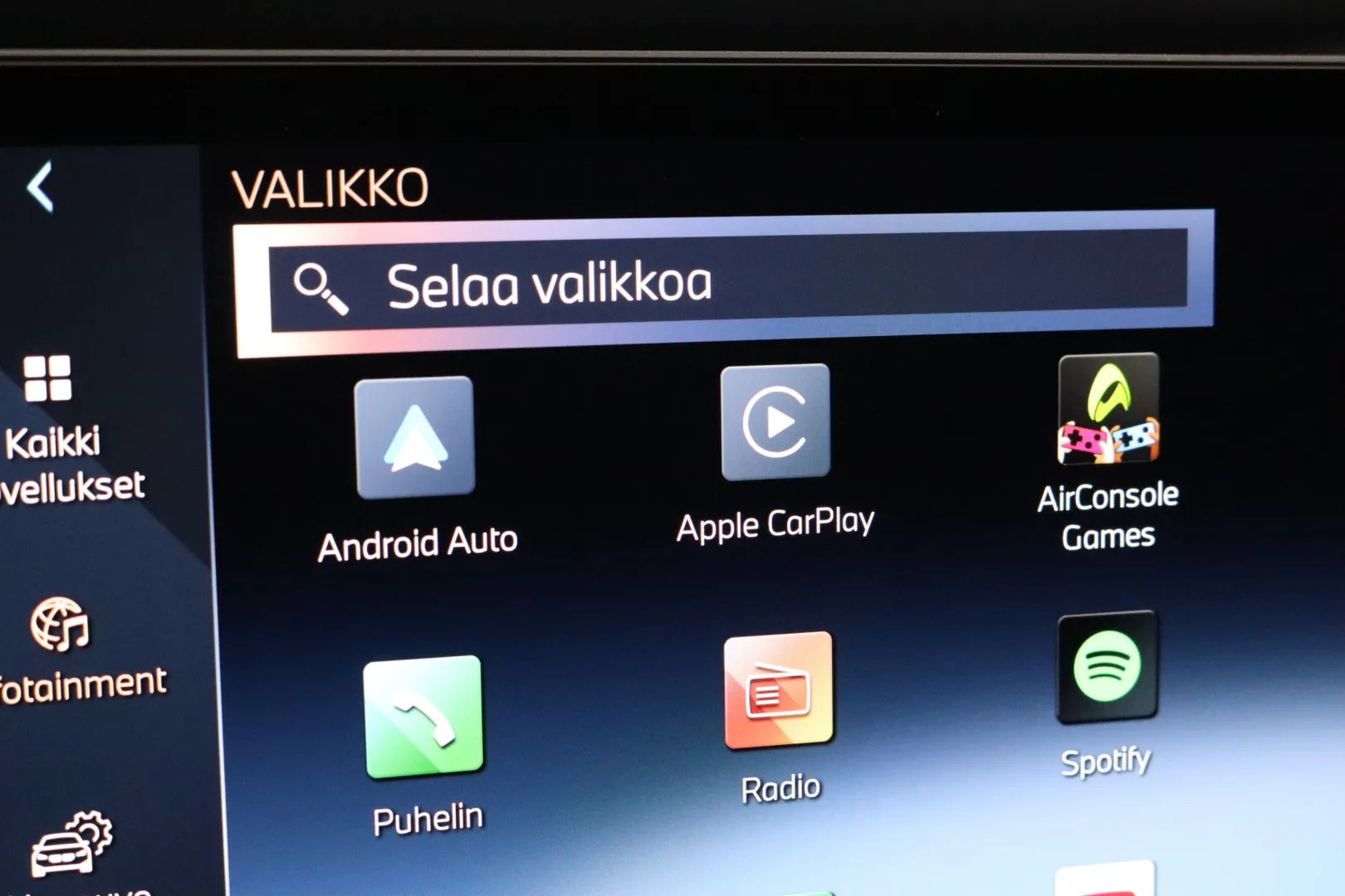 BMW i7 NNE-149 carousel image