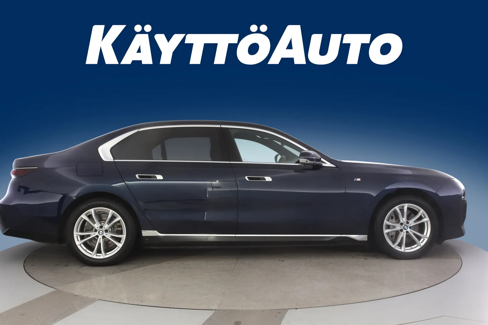 BMW i7 NNE-149 carousel image