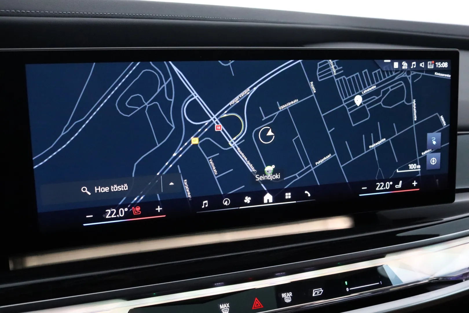 BMW i7 NNE-149 carousel image