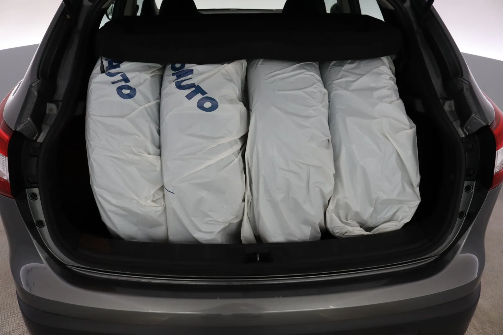 NISSAN Qashqai BTM-550 carousel image