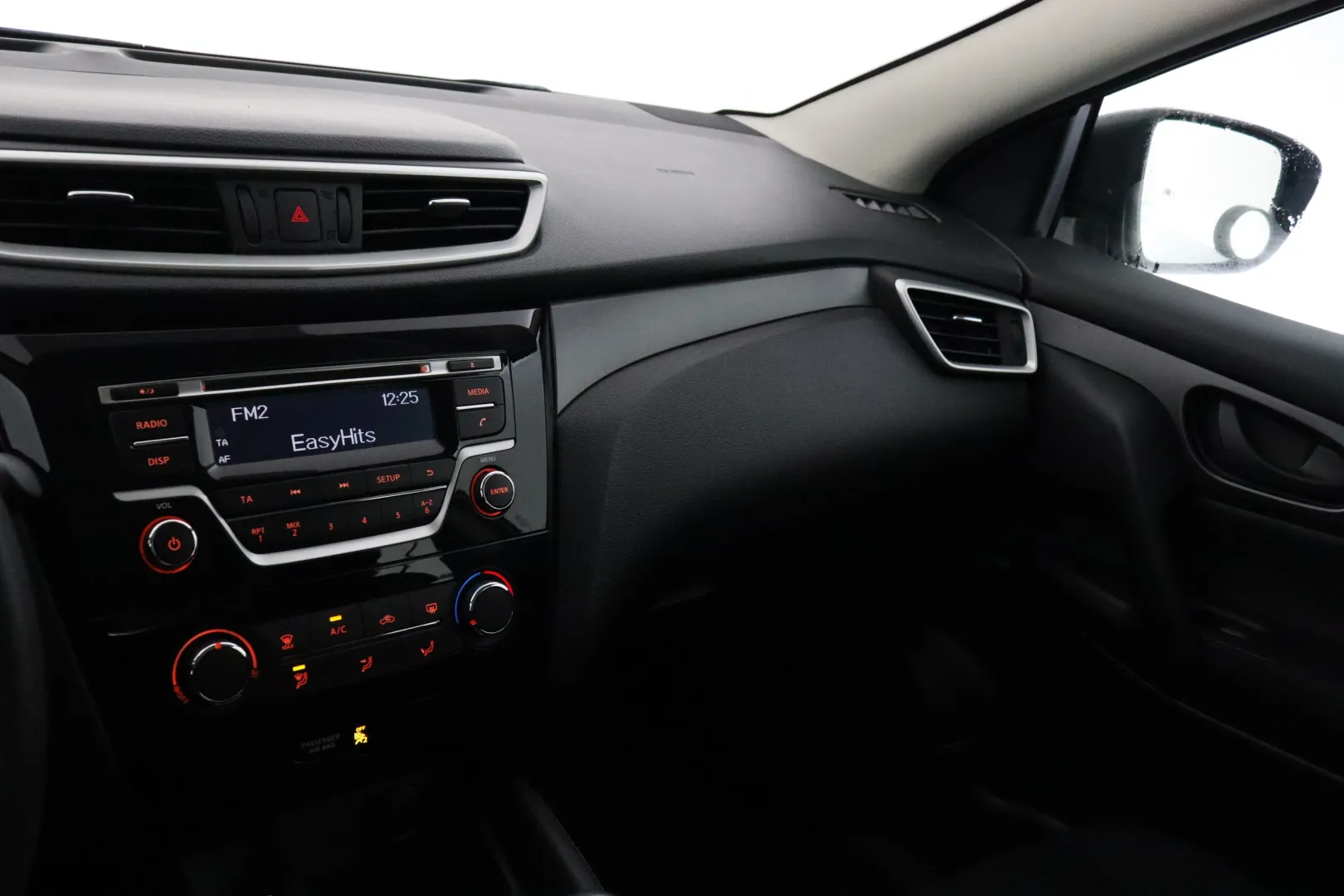 NISSAN Qashqai BTM-550 carousel image