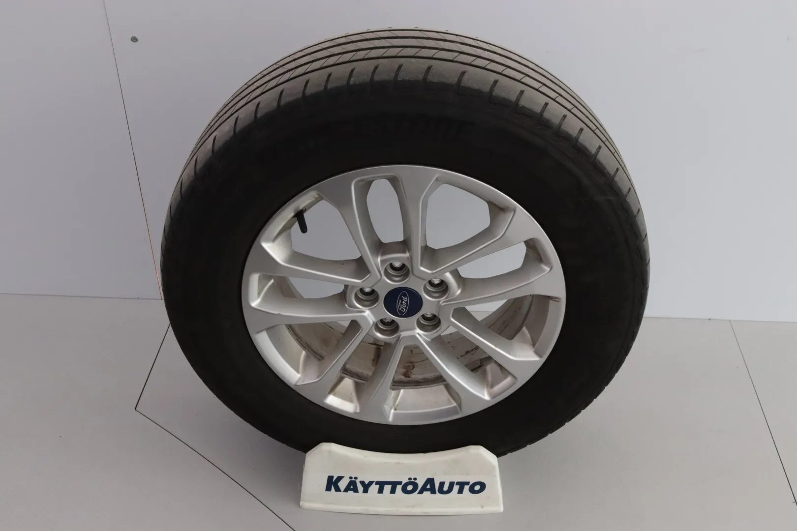 FORD Kuga IPV-678 carousel image