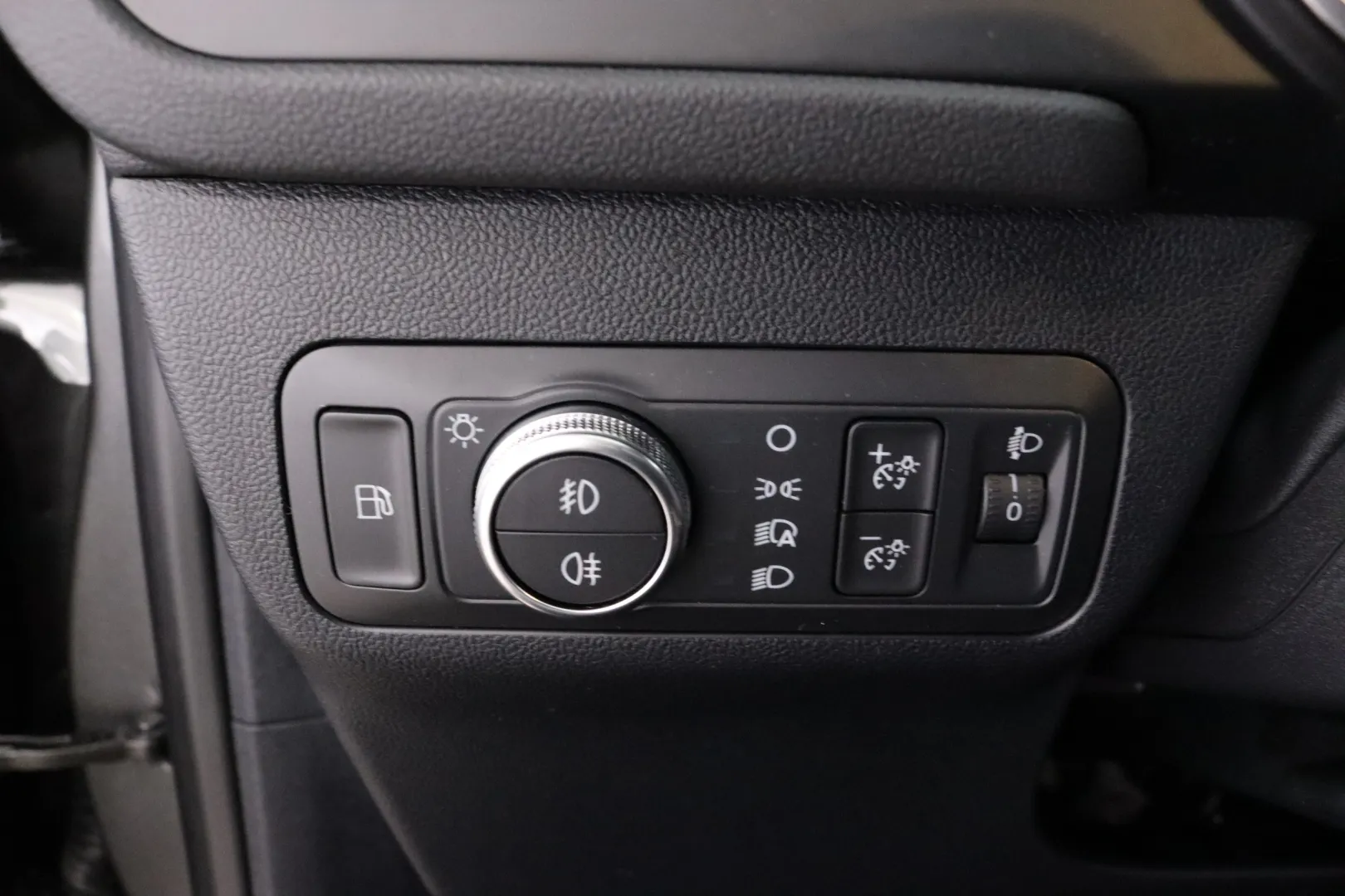 FORD Kuga IPV-678 carousel image