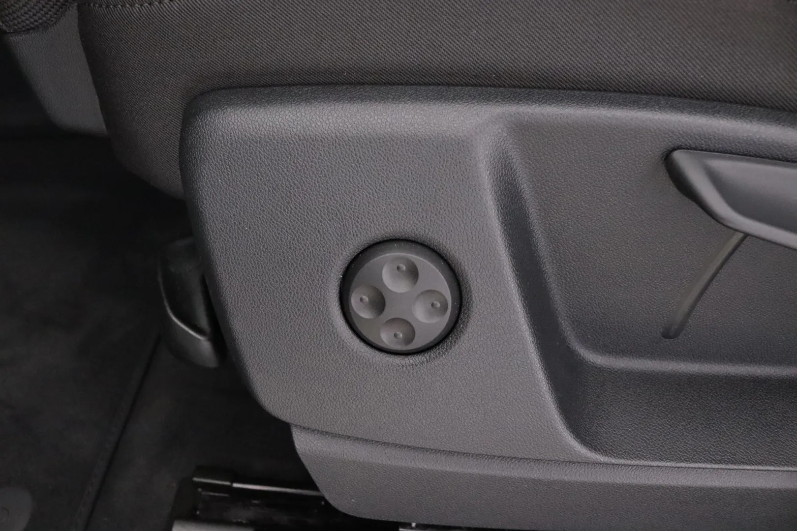 Audi Q5 IRP-741 carousel image