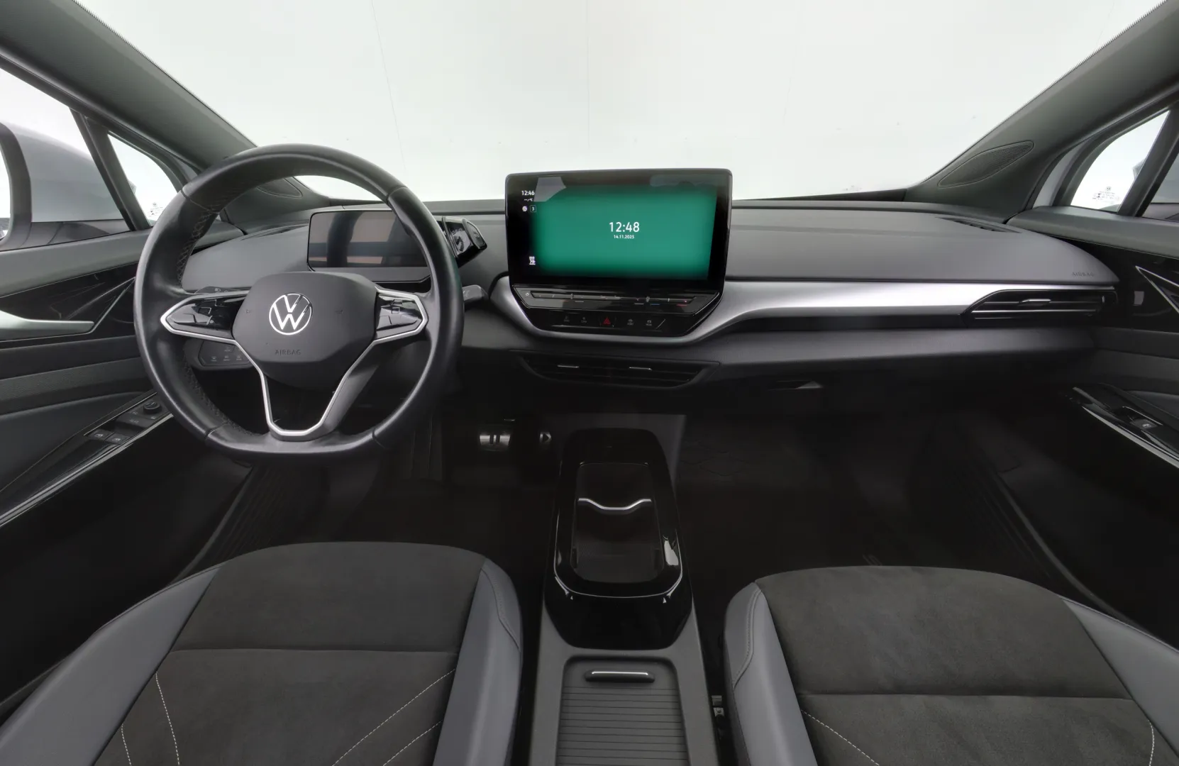 VOLKSWAGEN ID.5 EUC-860 carousel image