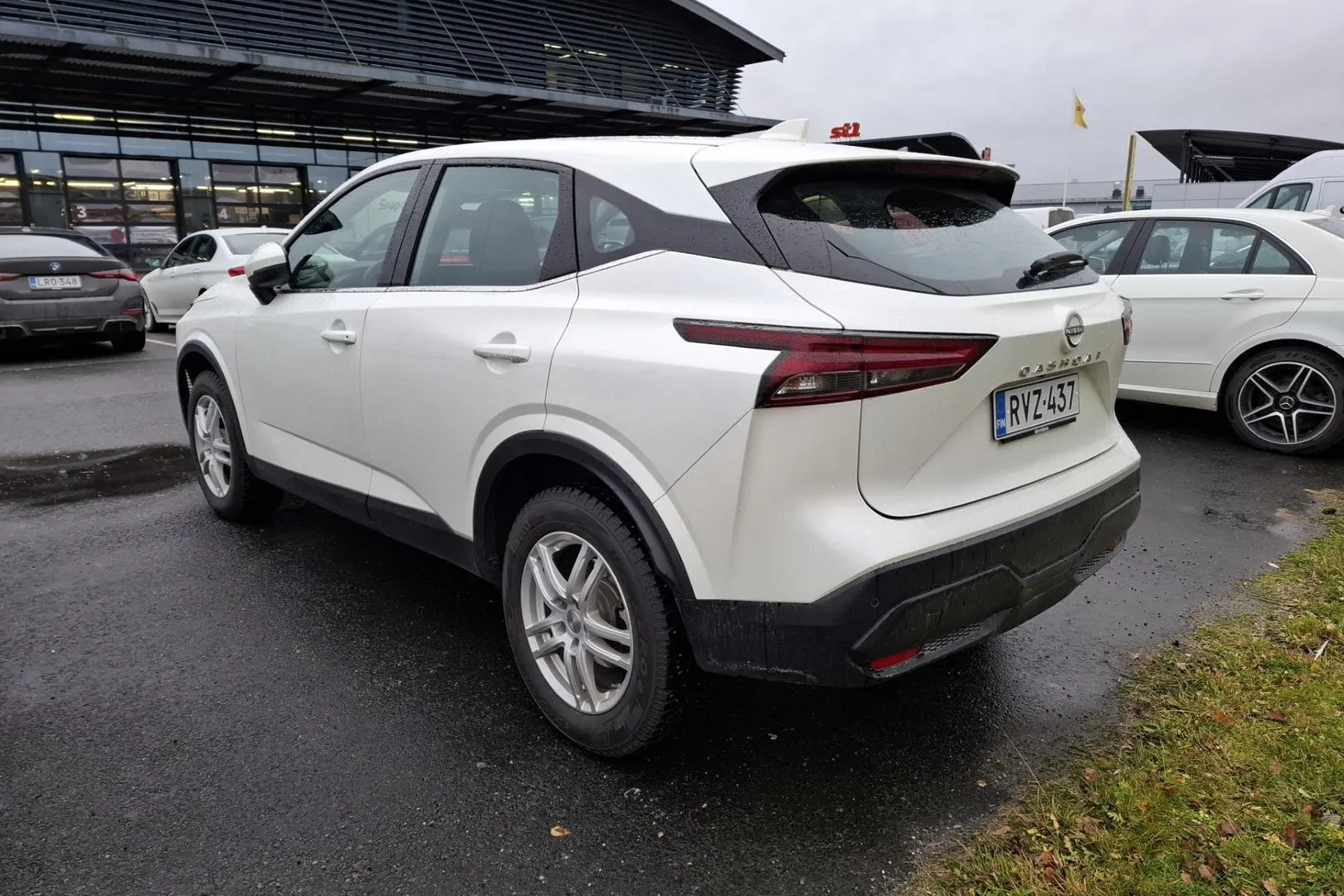 NISSAN Qashqai RVZ-437 carousel image