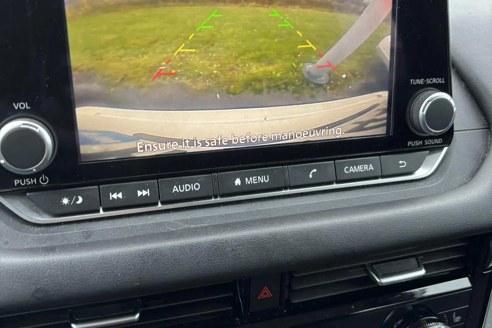 NISSAN Qashqai RVZ-440 carousel image