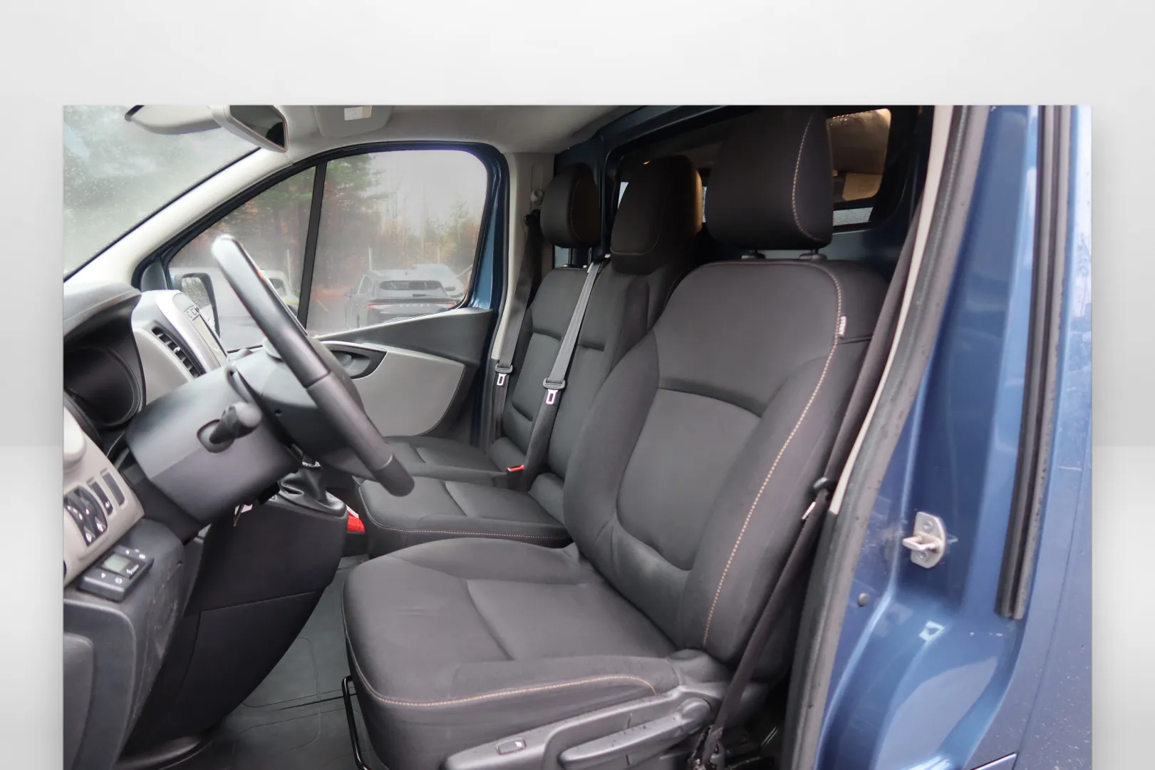 RENAULT Trafic UVG-723 carousel image