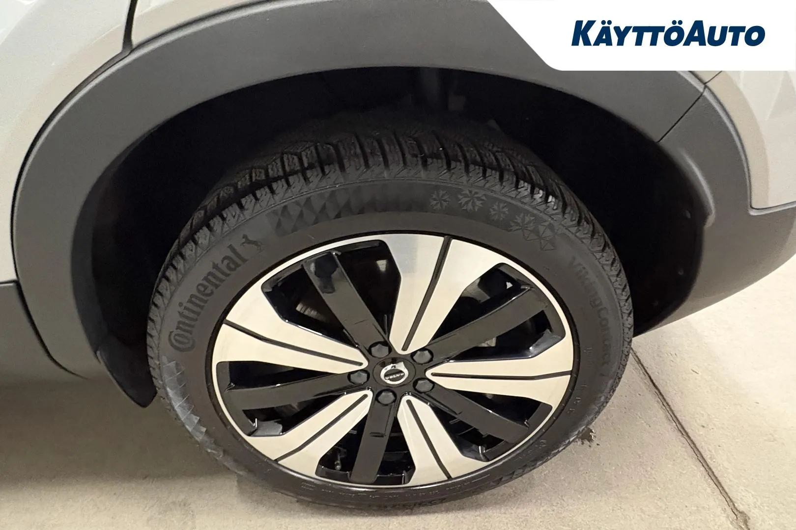 VOLVO C40 GRM-671 carousel image