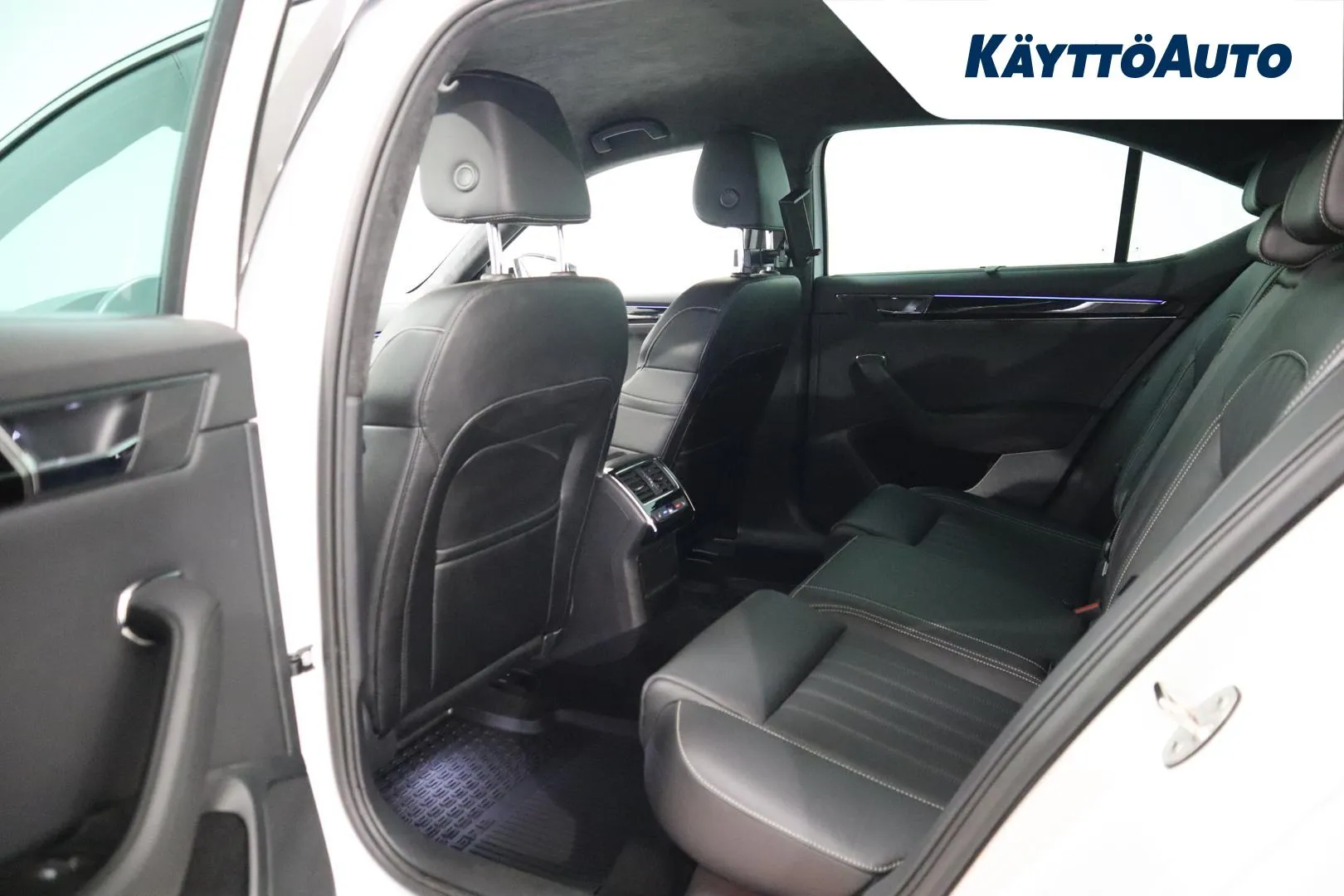 SKODA Superb JTS-500 carousel image