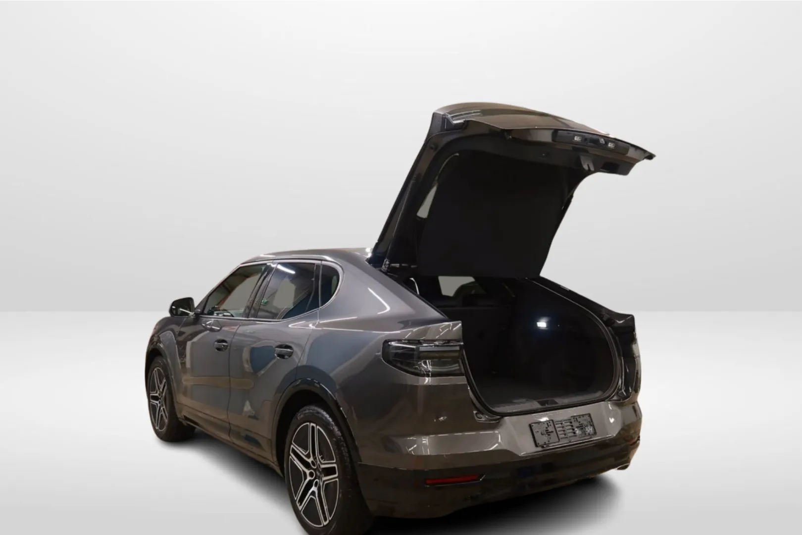 Ford Capri FSL-667 carousel image