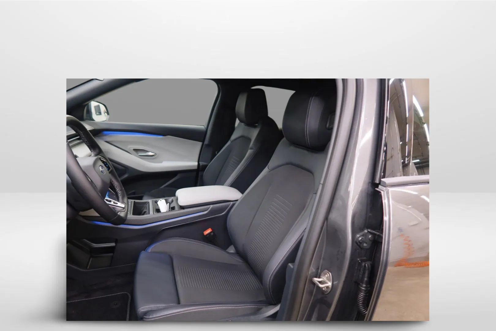 Ford Capri FSL-667 carousel image