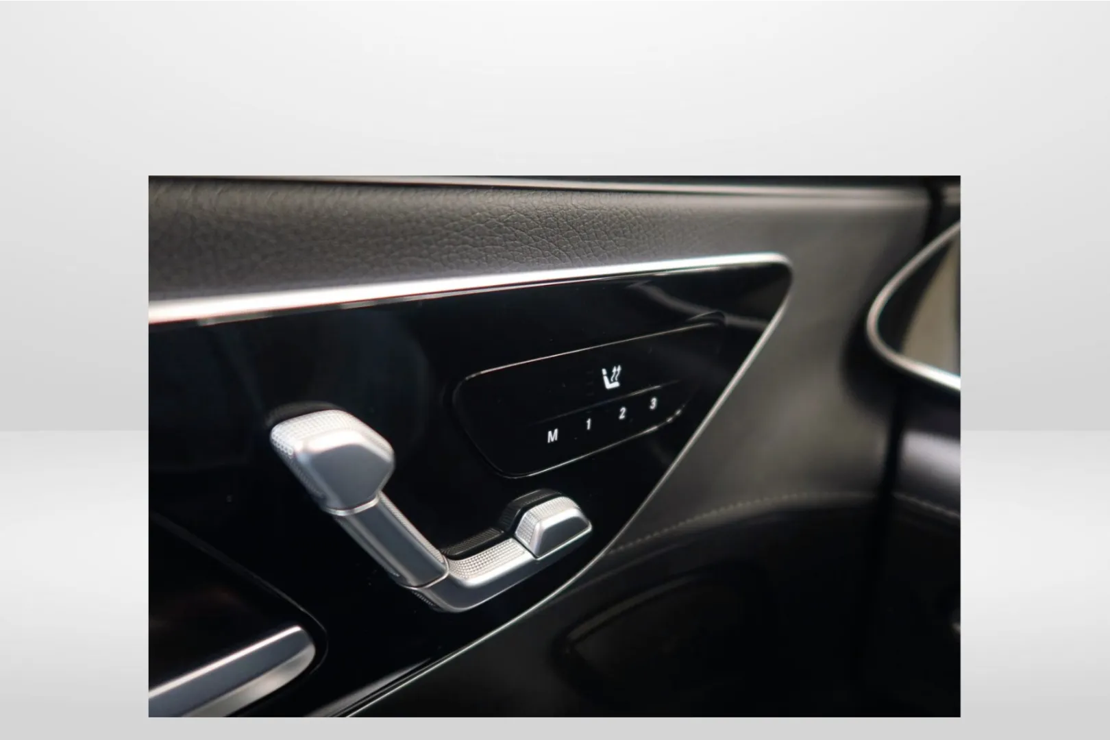 Mercedes-Benz EQE ZOU-453 carousel image