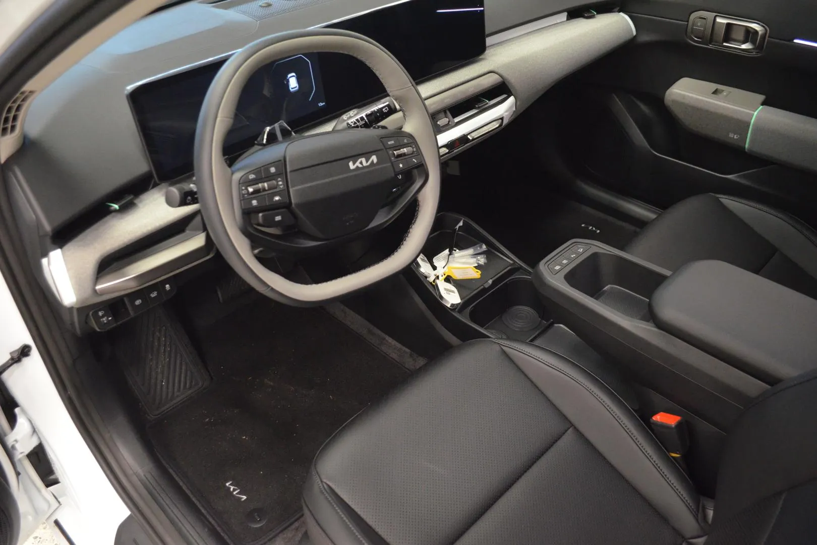 Kia EV4 IST-875 carousel image