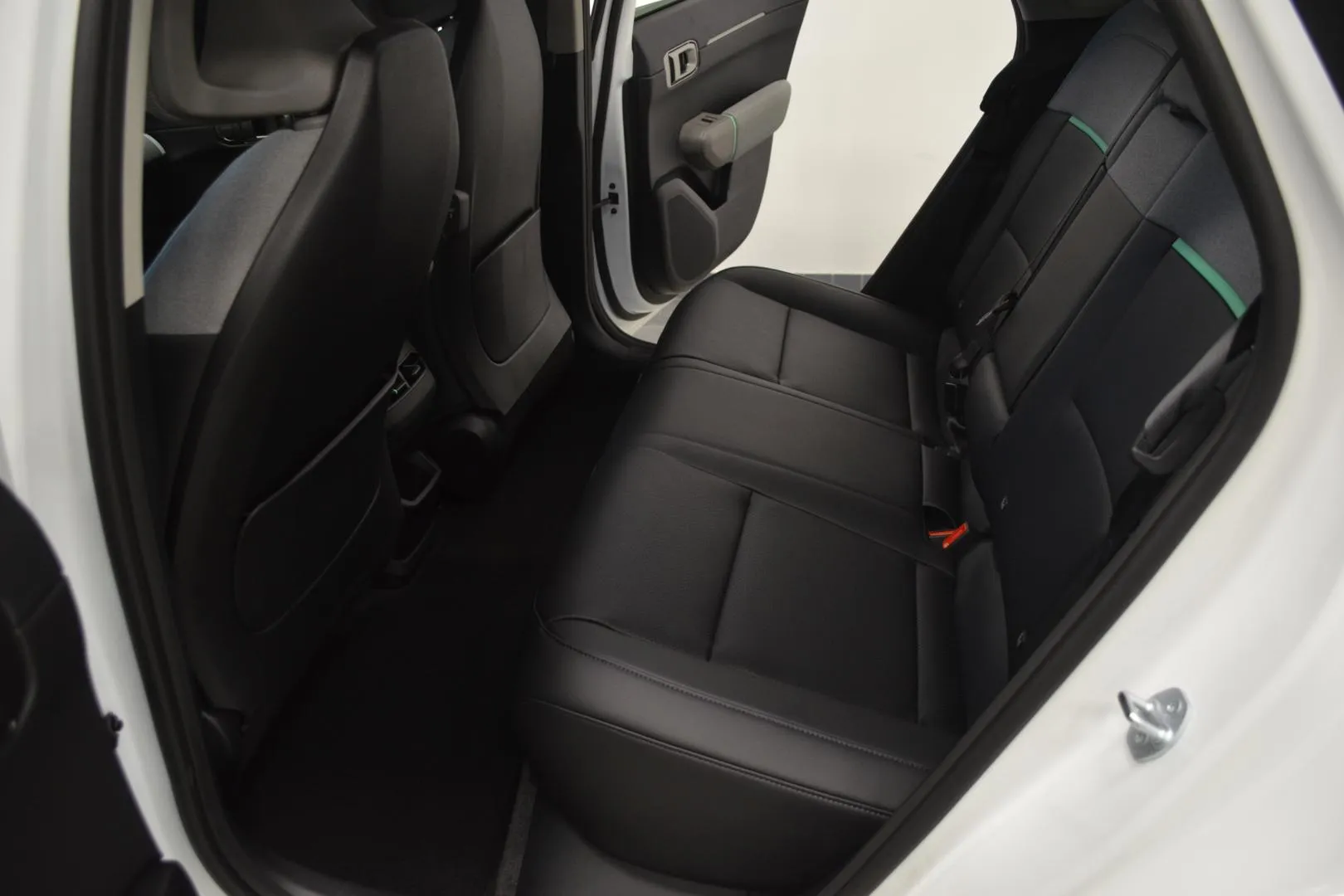 Kia EV4 IST-875 carousel image