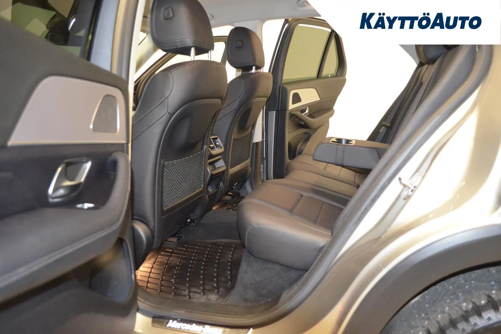 MERCEDES-BENZ GLE JLJ-279 carousel image