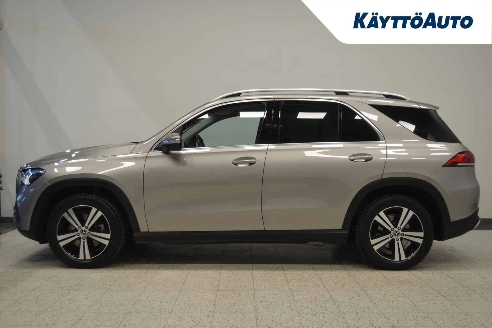 MERCEDES-BENZ GLE JLJ-279 carousel image